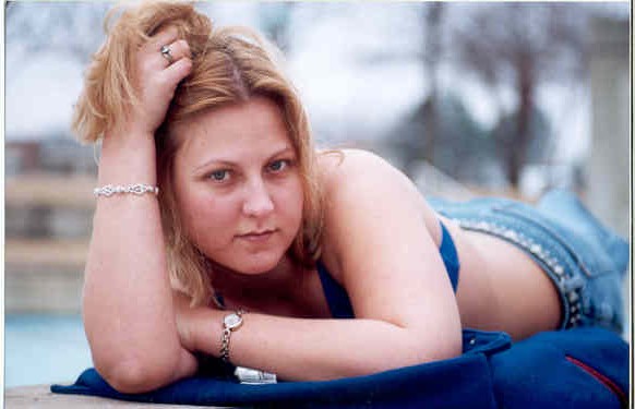 handinhairbikini.jpg